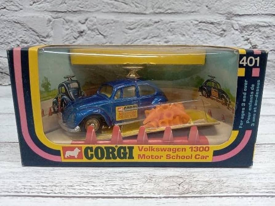 Amazon | ミニカー CORGI 401 Volkswagen 1300 Motor School